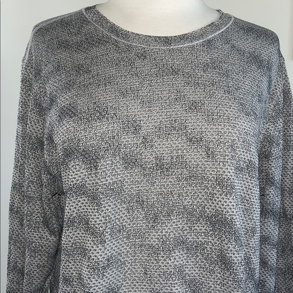 Lululemon - Picture 3 of 8